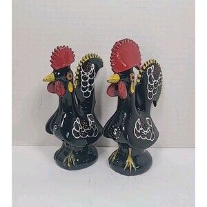 Vintage Hen and Rooster Figurine Salt & Pepper Shakers